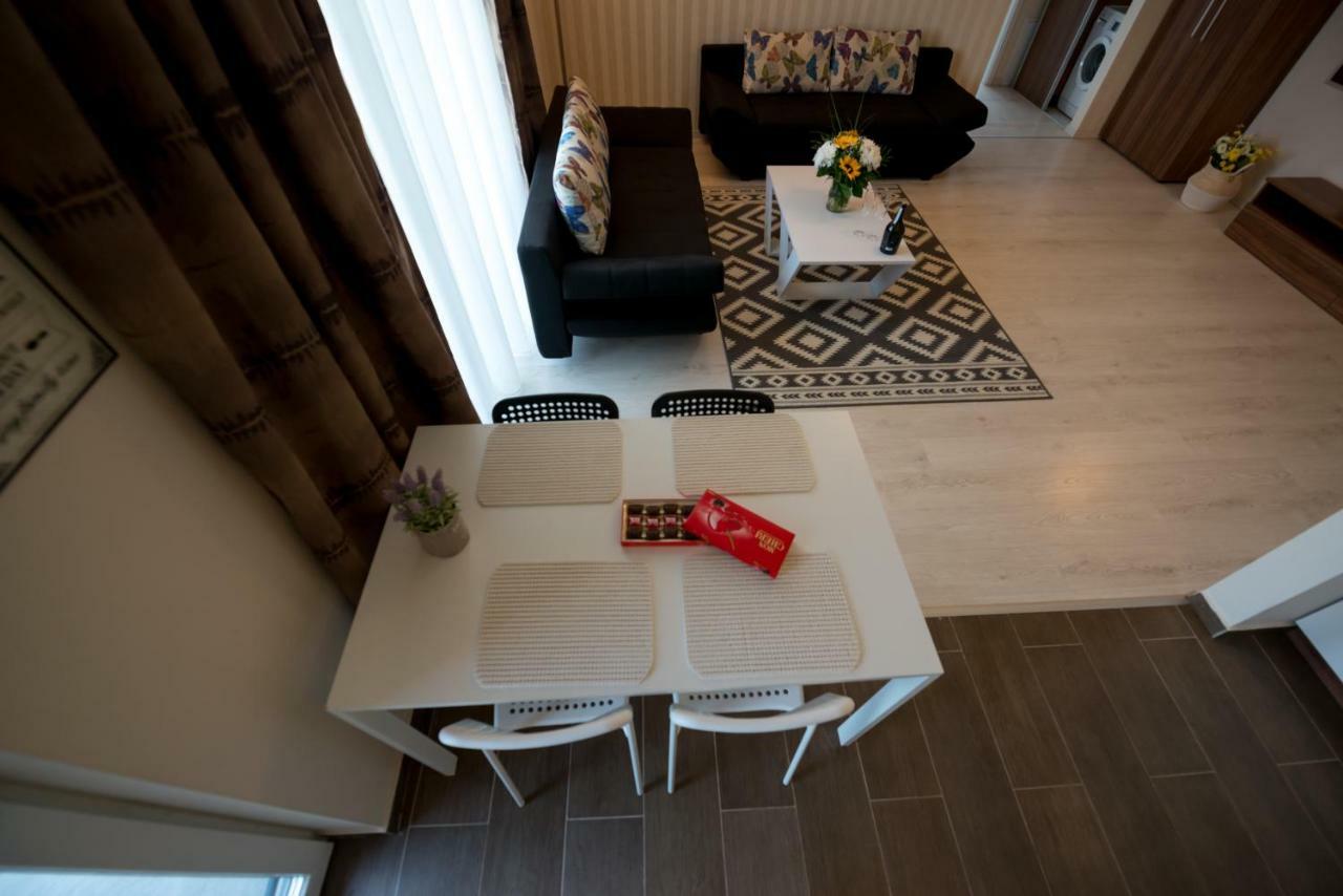 Mathe Apartament
