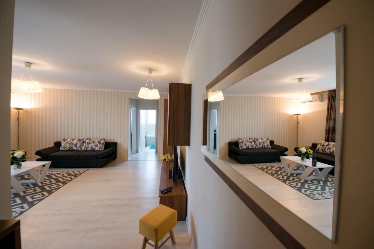 Mathe Apartament